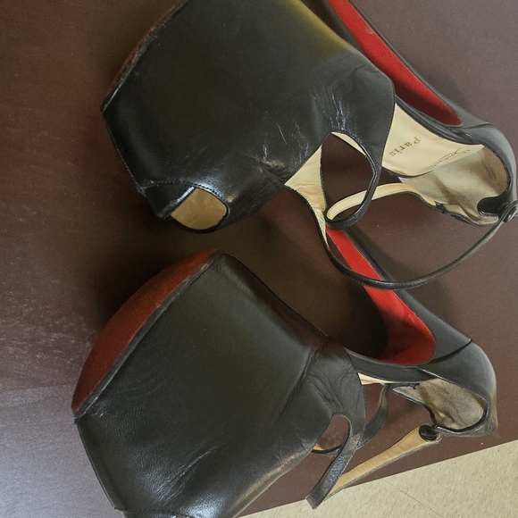 Christian Louboutin Heels Size 10 - Picture 4 of 12
